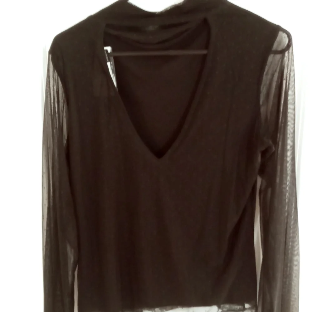 SOLD💜💙💜EVEREVE - SANCTUARY BLOUSE/BLACK/ VNECK ON BACK ONLY💙💜💙💜💙💜💙 - Picture 2 of 6